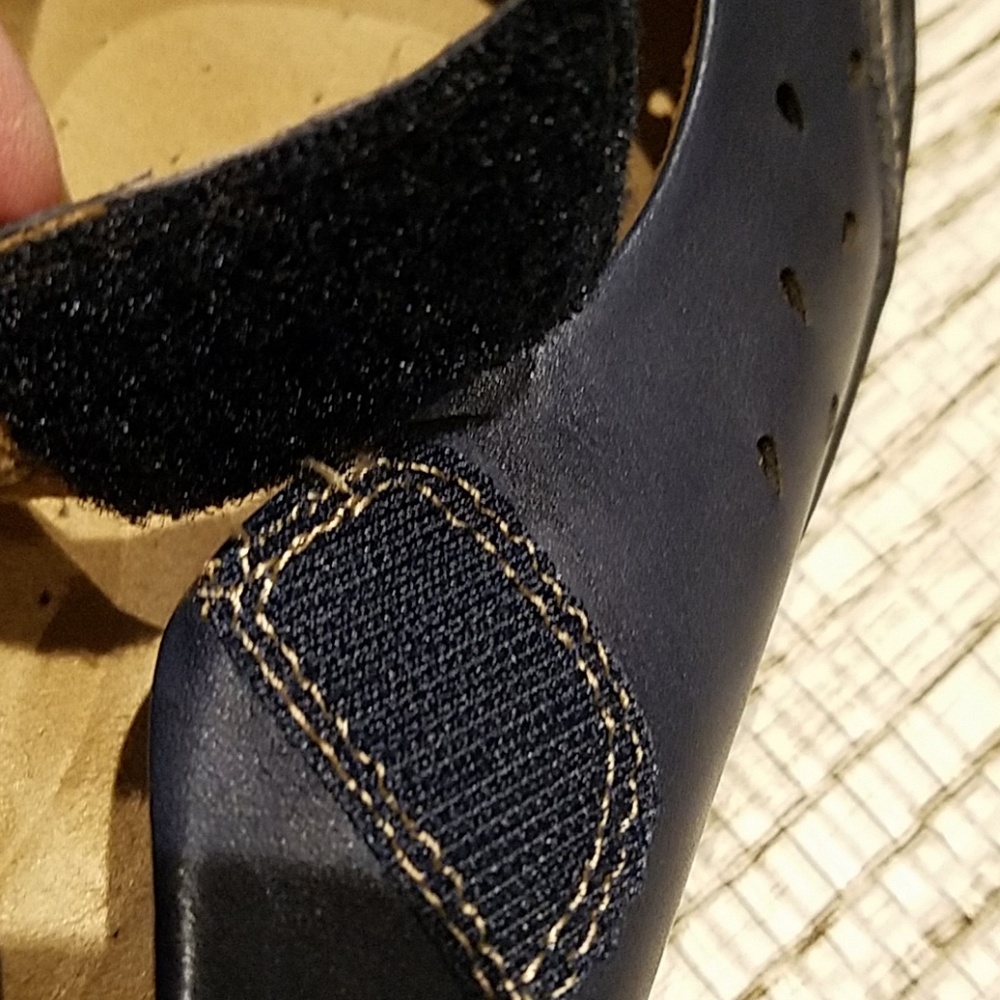 Array* Shoes - image 7